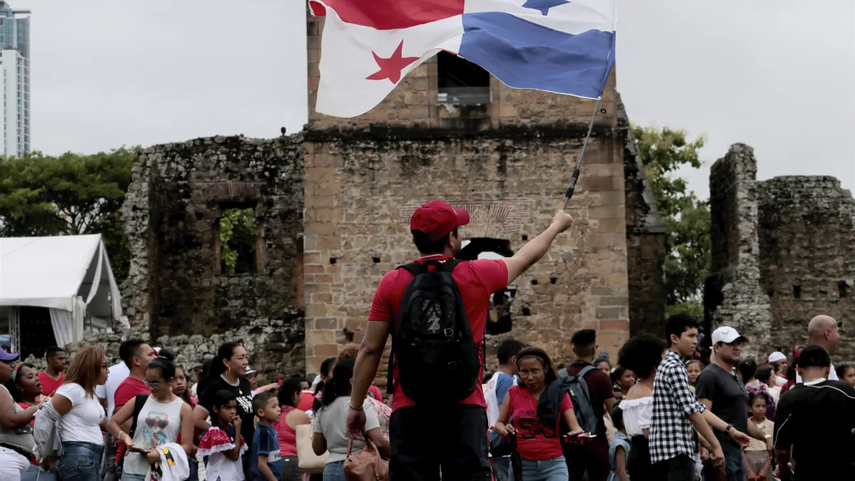 Durante el día libre por la celebración, en las ruinas de