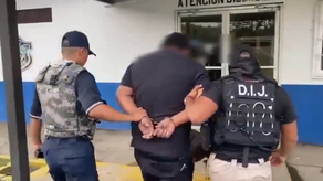 Policía Nacional aprehende a conductor de plataforma digital. Policía Nacional aprehende a conductor de plataforma digital.