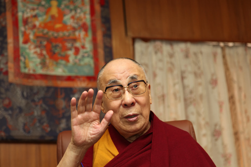 Dalái lama pide disculpas a un niño luego del video que circula en redes