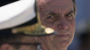 Bolsonaro de Brasil ataca a reportera crítica de su gobierno