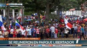 Docentes de Panamá Oeste exigen el pago de su quincena para finalizar la huelga