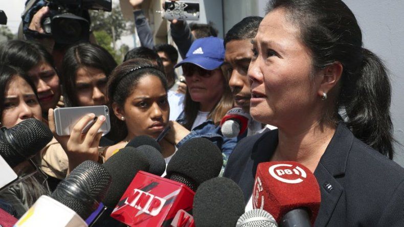 Expresidente peruano Fujimori cuestiona detención de su hija