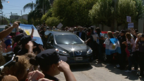 Entierran a fiscal Nisman pero misterios de su muerte subsisten en Argentina