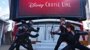 Los superhéroes y villanos de Marvel cobran vida en un duelo en alta mar