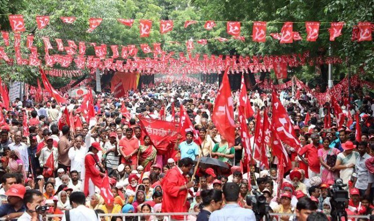 Miles de campesinos indios marchan en Delhi para pedir mejoras al Gobierno