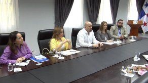 Migración prepara documentos para derogación de decretos de Crisol de Razas Migración prepara documentos para derogación de decretos de Crisol de Razas