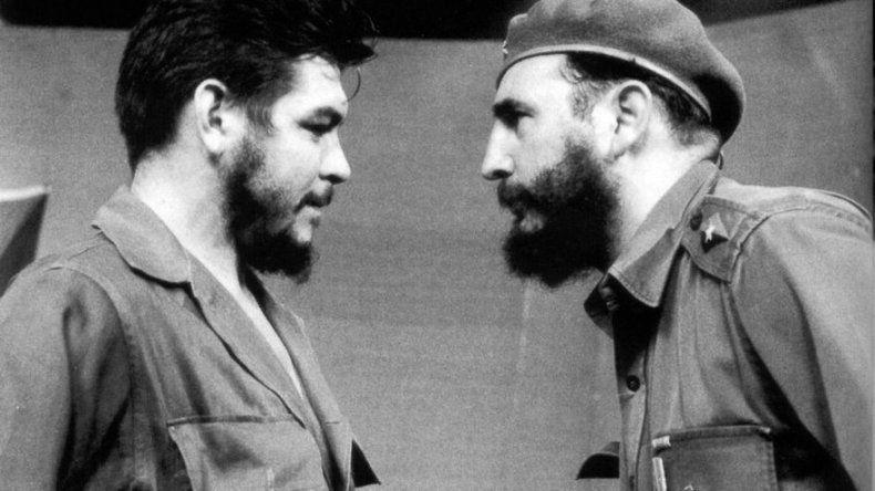 Fidel traicionó al Che y le abandonó en Bolivia, según periodista cubano