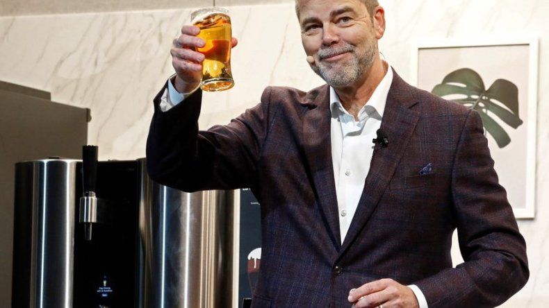 Crean una máquina para elaborar cerveza en casa usando cápsulas