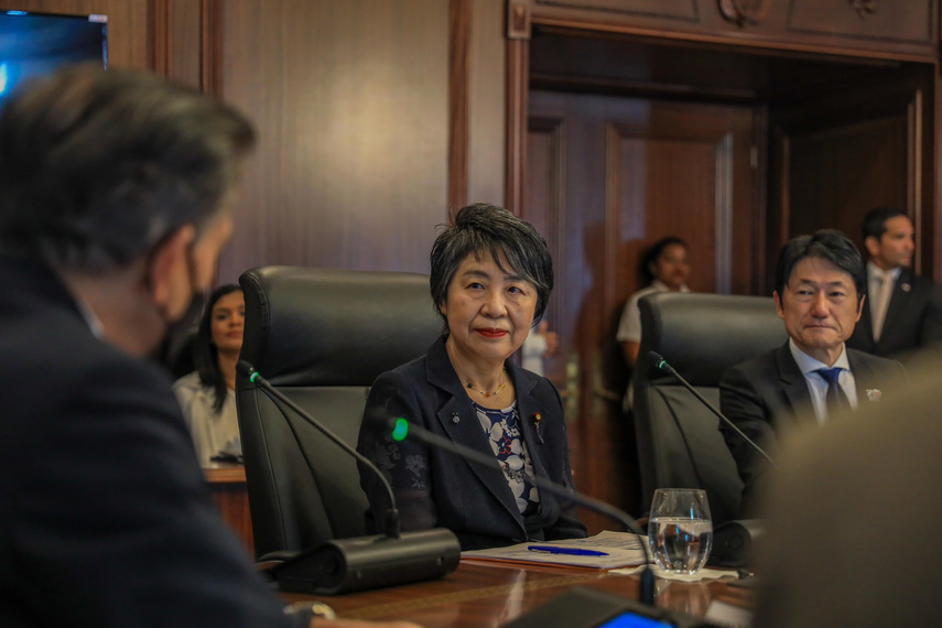 Yoko Kamikawa, ministra de Asuntos Exteriores de Japón. Yoko Kamikawa, ministra de Asuntos Exteriores de Japón.