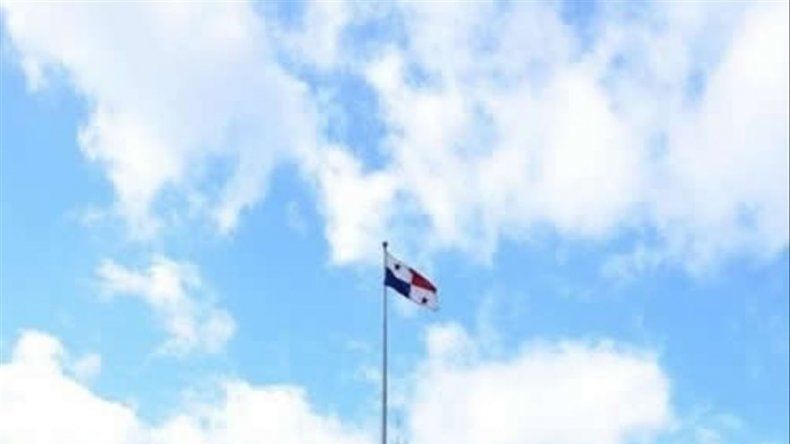 Panamá busca récord Guinness de mayor cantidad de personas pintando a la vez