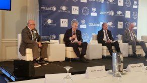 Expertos debaten sobre la sostenibilidad democrática en A. Latina y el Caribe