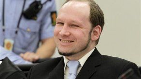 Noruega: Defensa refuta demencia en caso Breivik