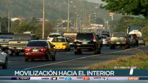 Cientos de conductores se trasladan hacia el interior del país por Semana Santa