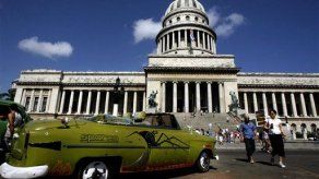 Cuba autorizará nuevos taxis privados