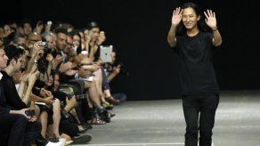 El diseñador Alexander Wang niega acusaciones de abuso sexual de un modelo