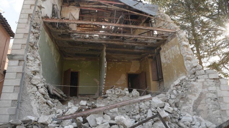 Italia registra otro centenar de réplicas del terremoto