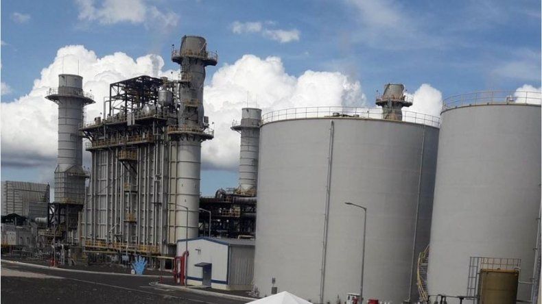 Cortizo asegura que la nueva Terminal de GNL reducirá los precios de la energía para los usuarios