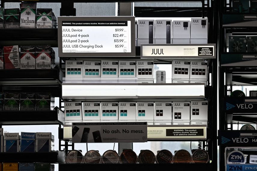 Juul Labs recibe aprobación para la venta de su vapeador y cápsulas en Estados Unidos.