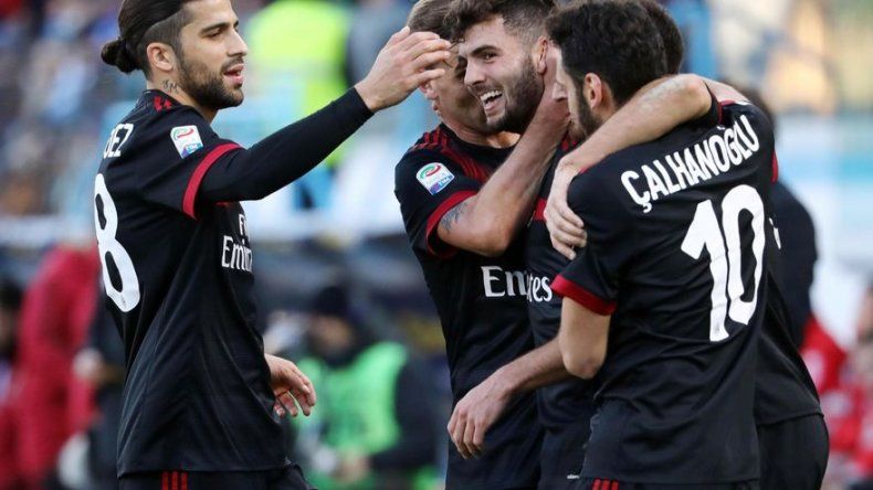 Milan golea 4-0 a Spal en la Serie A