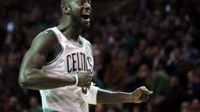 Garnett y Pierce salvan a los Celtics que rompen racha perdedora 100-98