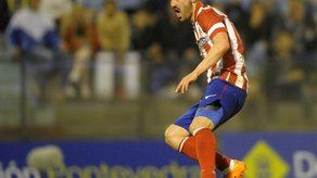 Atlético gana y se sitúa líder; Barça pierde y se aleja del título