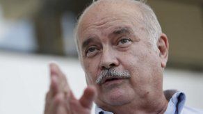 Bernal supera las 18 mil firmas necesarias para la libre postulación presidencial