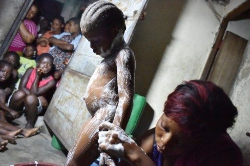 Nigeria aplaza hasta octubre el comienzo del curso escolar debido al ébola