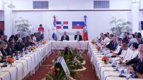 Haití rebajará costo de documentos para ilegales en R.Dominicana