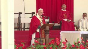 El papa exalta a la iglesia cubana en Holguín El papa exalta a la iglesia cubana en Holguín