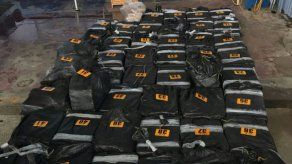 Detienen a costarricenses con 809 kilos de cocaína en una embarcación