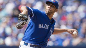 Azulejos activan cláusulas de Bautista y Encarnación