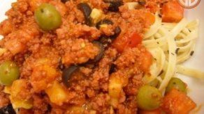 Fettuccini en combinación de carnes