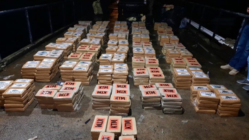 Incautaciones de toneladas de droga.
