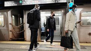 Las autoridades federales decidieron prorrogar el requisito del tapabocas hasta al menos el 3 de mayo.