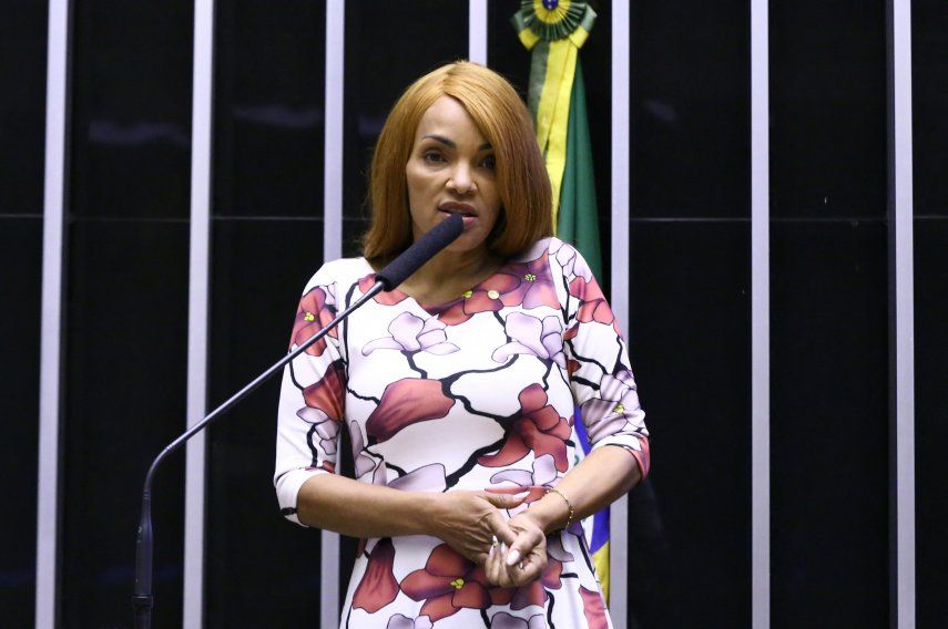 Destituyen a la diputada y líder evangélica Flordelis dos Santos