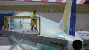 Paraguay cierra su espacio aéreo a los Boeing 737 MAX8 y 9 tras accidente