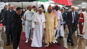 El papa Francisco llegó a Marruecos para una visita de dos días