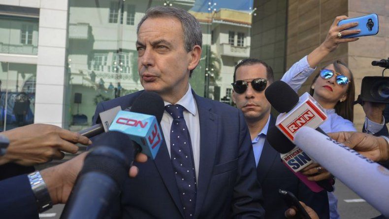 Rodríguez Zapatero insta a la oposición venezolana a firmar acuerdo con el gobierno
