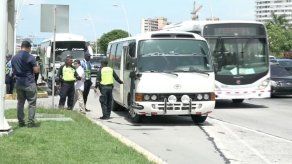 ATTT realiza operativo de control a buses coasters utilizados para transporte público