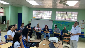 Escuela Elena Ch. de Pinate. Ministra Lucy Molinar