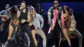 Música latina alcanza hito histórico en Top 10 de Billboard