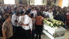 Dan el último adiós al universitario asesinado en Veraguas