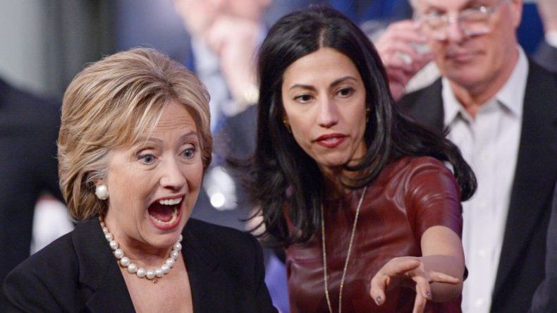 Asesora de Clinton se separa de su marido tras revelaciones sobre mensajes sexuales