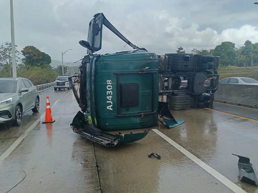 ¡Precaución! ENA reporta vuelco en el Corredor Este
