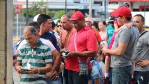 Un nuevo grupo de 145 migrantes cubanos llega a México desde Panamá