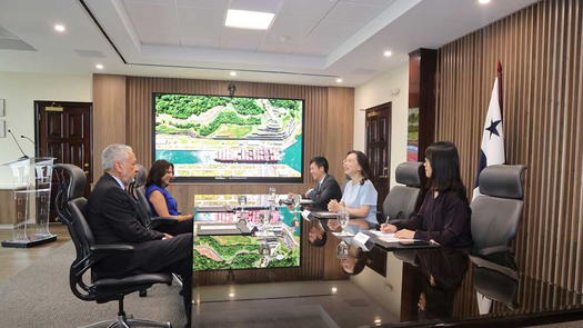 Canal de Panamá se reúne con la Embajada de la República Popular China.