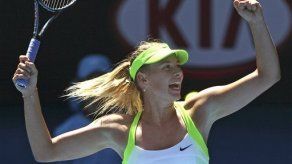 Djokovic vence a Ferrer; va a semifinales en Abierto de Australia