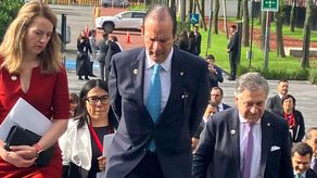 Canciller Javier Martínez-Acha llega al Palacio Legislativo de San Lázaro en México