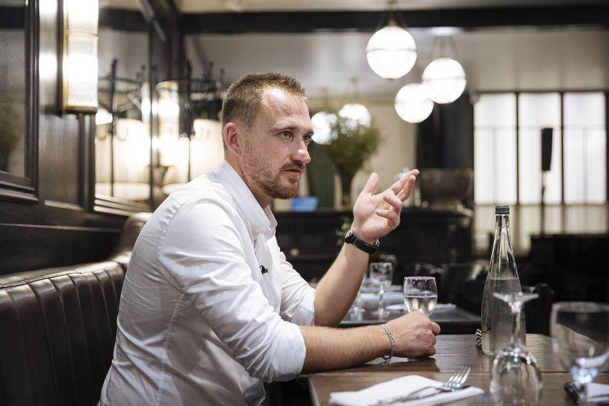 El exsoldado de 34 años dice que tenía dudas incluso antes de que su unidad del ejército participase en la invasión a Ucrania y ayudase a capturar Jersón en los primeros días de la guerra.