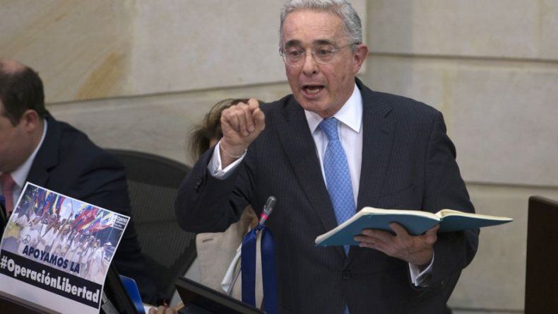 Uribe, el poderoso expresidente de Colombia cara a cara con la justicia